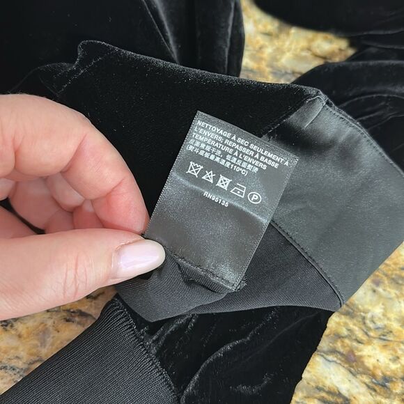 Lafayette 148 New York Joplin Velvet Silk Blend Blouse In Black Size XXS - Picture 8 of 10